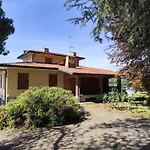 Faggio Rosso, Tranquillita In Riva Al Вилла Travedona