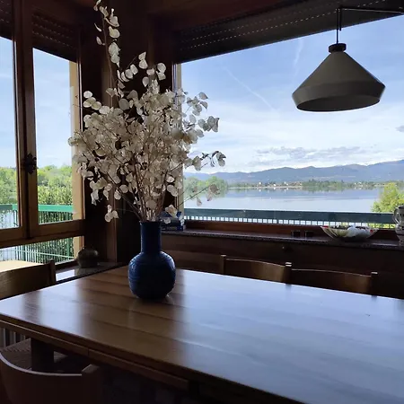 Faggio Rosso, Tranquillita In Riva Al 别墅 Travedona