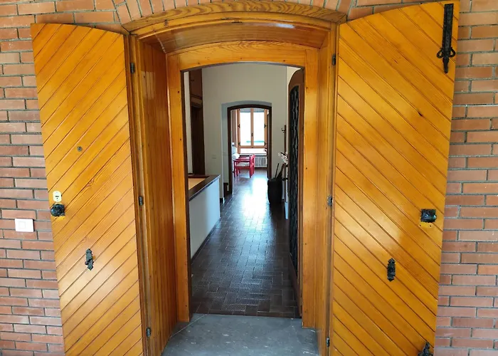 Faggio Rosso, Tranquillita In Riva Al Travedona