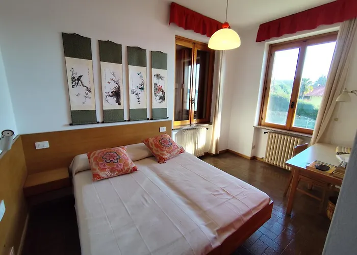 Villa Faggio Rosso, Tranquillita In Riva Al Travedona